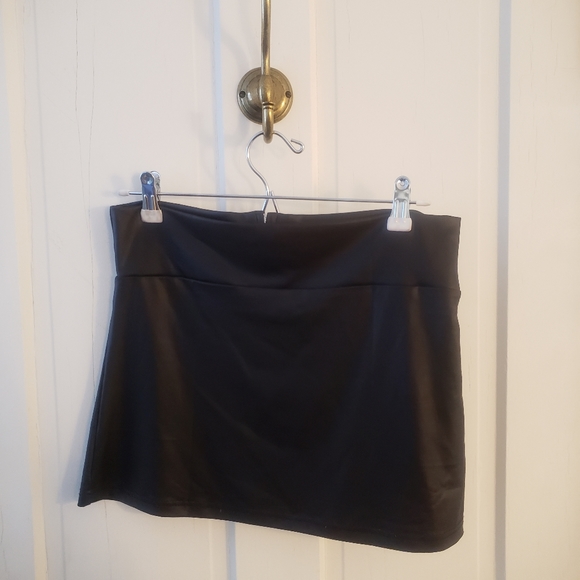 90s Grunge | Large | Faux Leather Mini Skirt - Picture 6 of 6